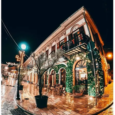 Elias House Szkodra
